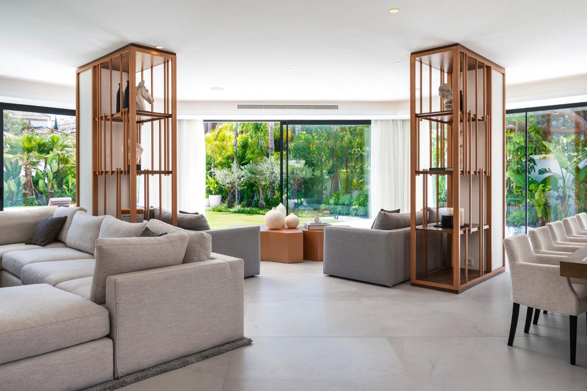 Diamond Villa *