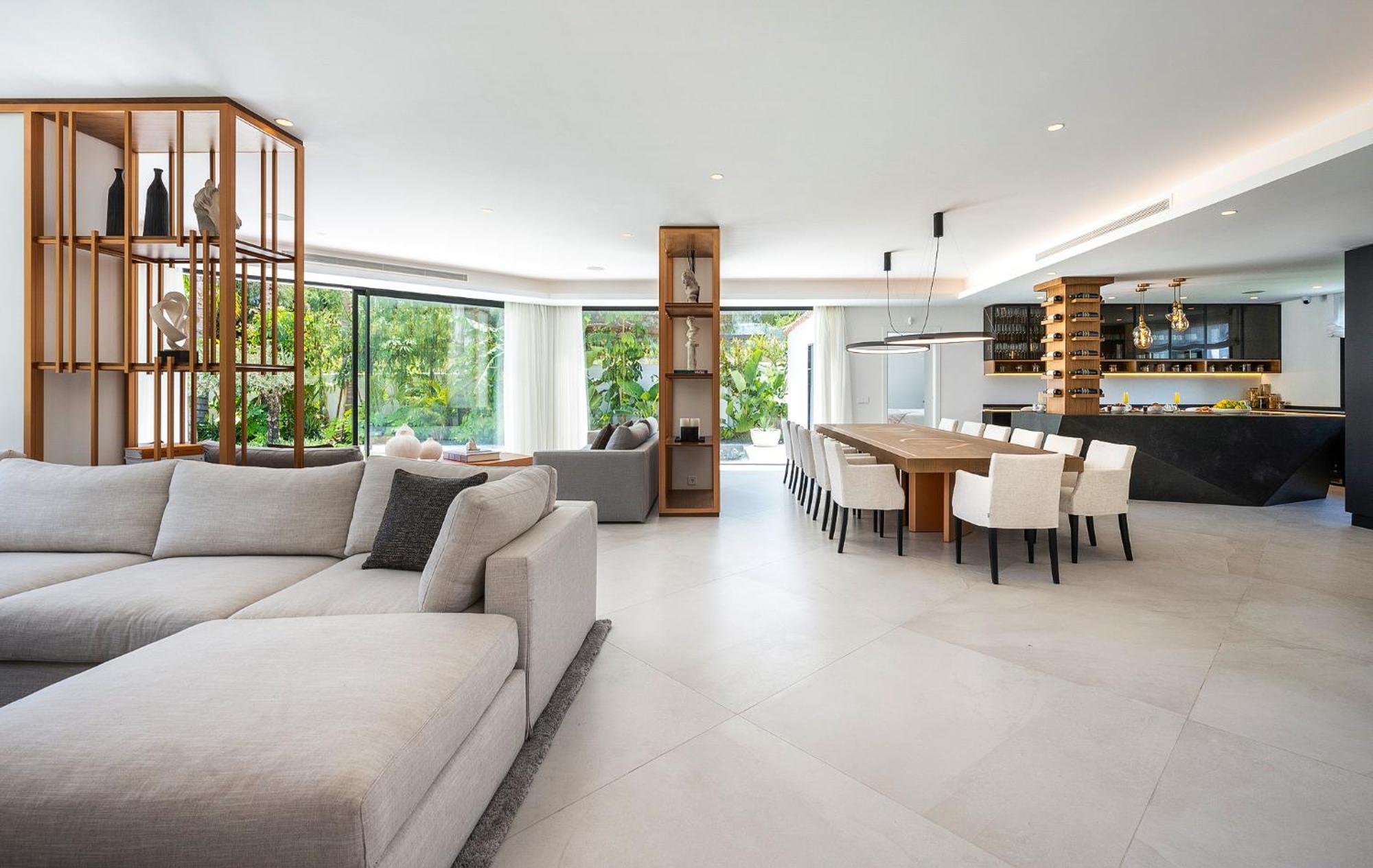 Diamond Villa *